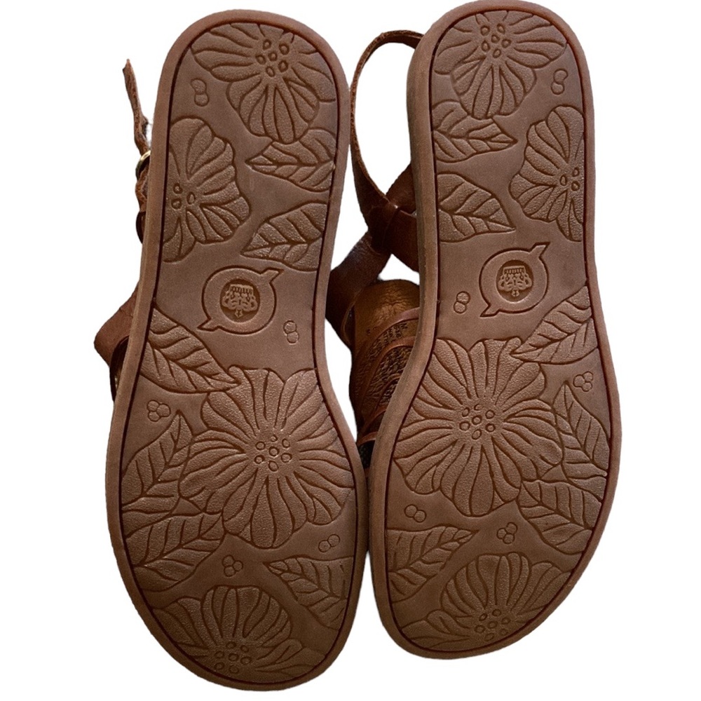 NWT Born Handcrafted leather sandal in brown - Picture 2 of 10